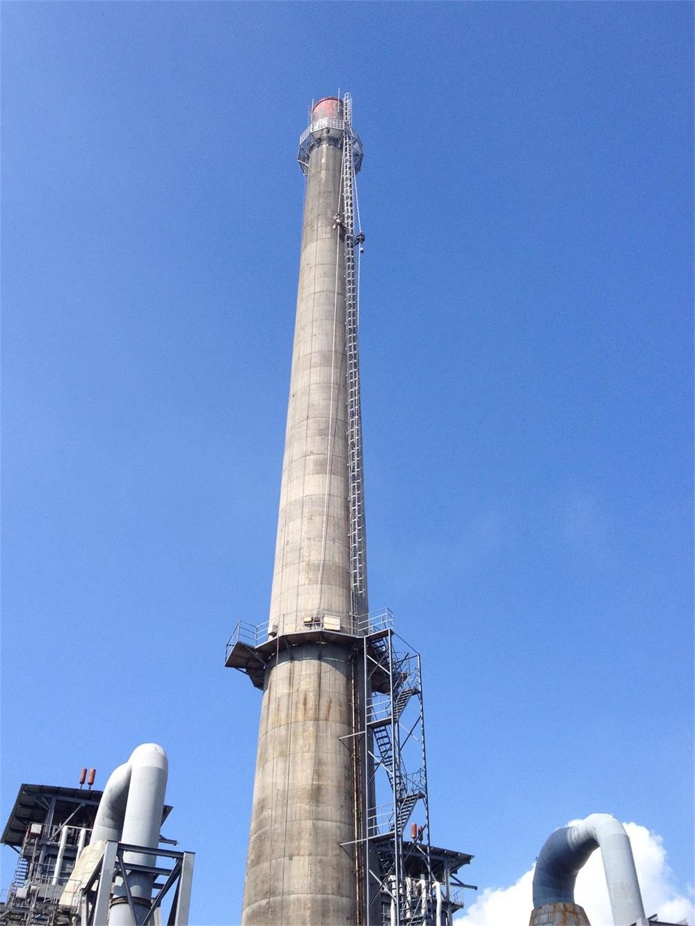 水泥烟囱新建